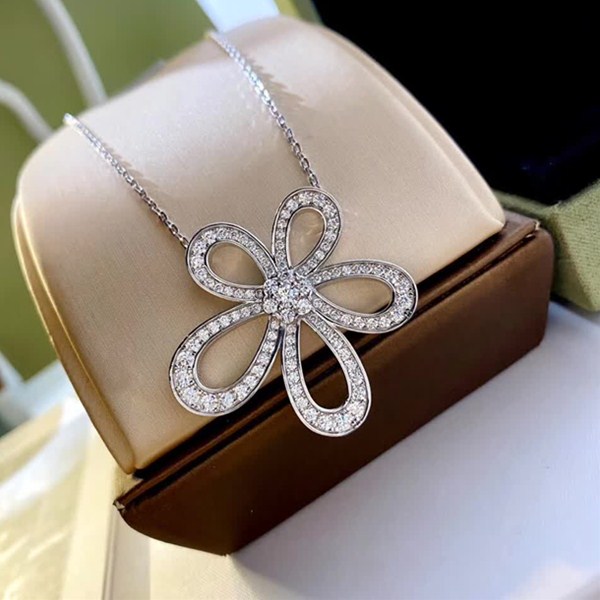 replica,repliche,fake,1:1,earrings,bracelet,ring,jewelry Collana Flowerlace grande fiore