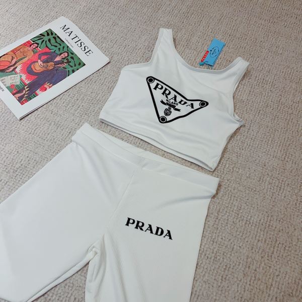 replica,repliche,fake,1:1,earrings,bracelet,ring,jewelry Prada completo sportivo moda donna casual