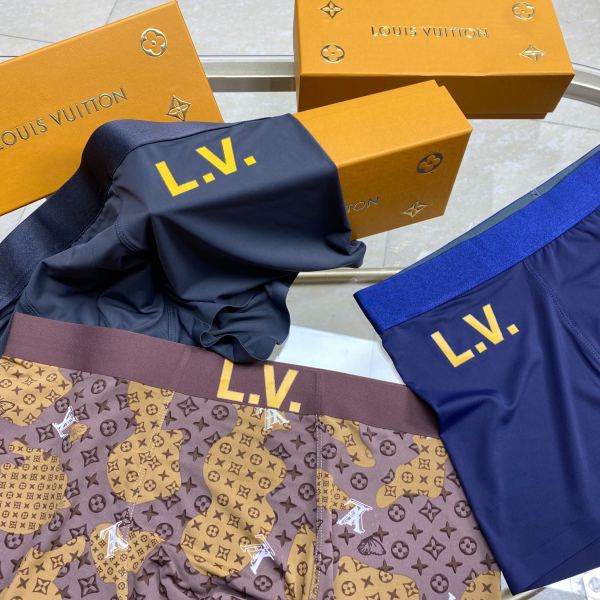 replica,repliche,fake,1:1,earrings,bracelet,ring,jewelry Intimo da uomo di lusso Louis Vuitton (tre pezzi)