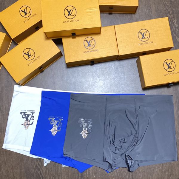replica,repliche,fake,1:1,earrings,bracelet,ring,jewelry Intimo da uomo di lusso Louis Vuitton (tre pezzi)