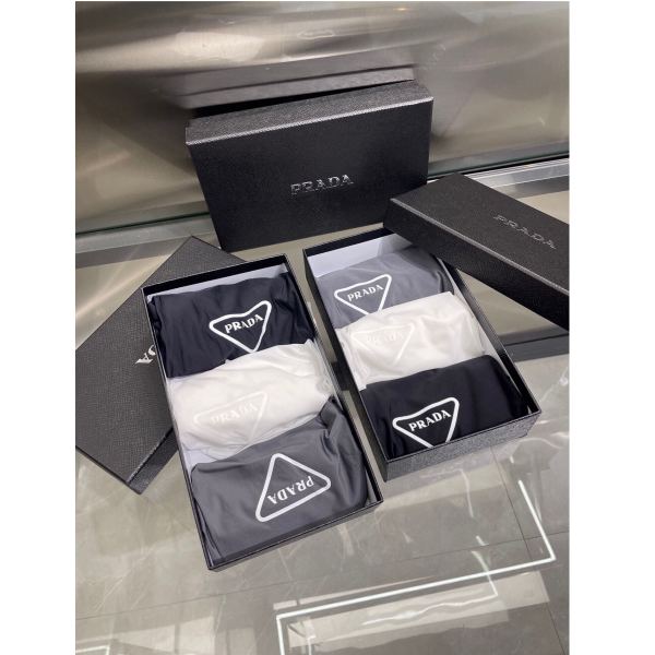 replica,repliche,fake,1:1,earrings,bracelet,ring,jewelry Prada biancheria intima da uomo di lusso (tre pezzi)