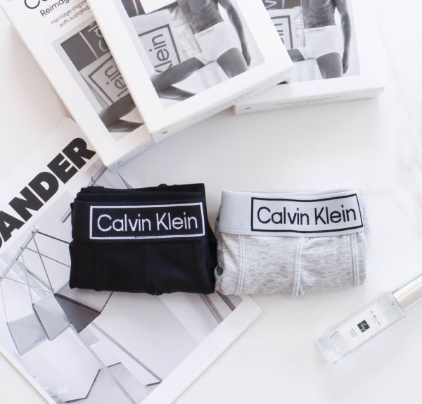 replica,repliche,fake,1:1,earrings,bracelet,ring,jewelry Intimo da uomo di lusso Calvin Klein (tre pezzi)
