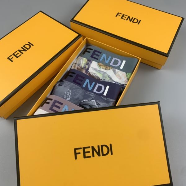 replica,repliche,fake,1:1,earrings,bracelet,ring,jewelry Intimo da uomo di lusso Fendi (tre pezzi)