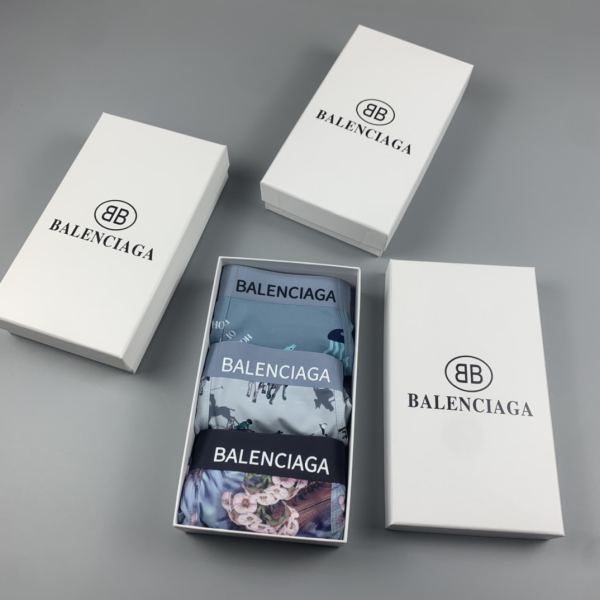 replica,repliche,fake,1:1,earrings,bracelet,ring,jewelry Intimo da uomo di lusso Balenciaga (tre pezzi)