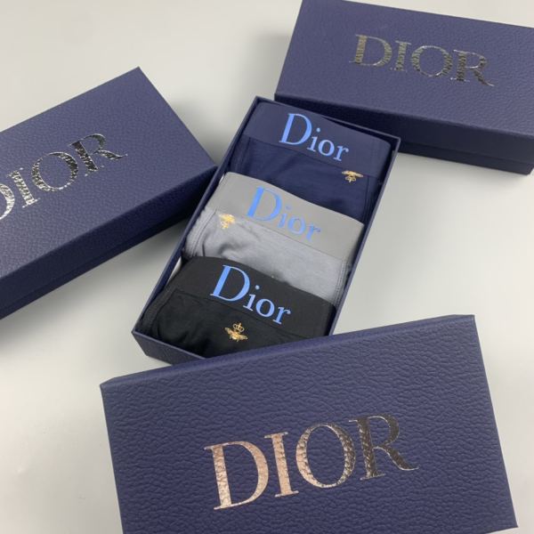 replica,repliche,fake,1:1,earrings,bracelet,ring,jewelry Intimo da uomo di lusso Dior (tre pezzi)