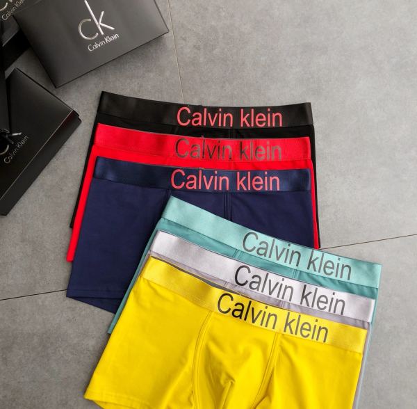 replica,repliche,fake,1:1,earrings,bracelet,ring,jewelry Intimo da uomo di lusso Calvin Klein (tre pezzi)