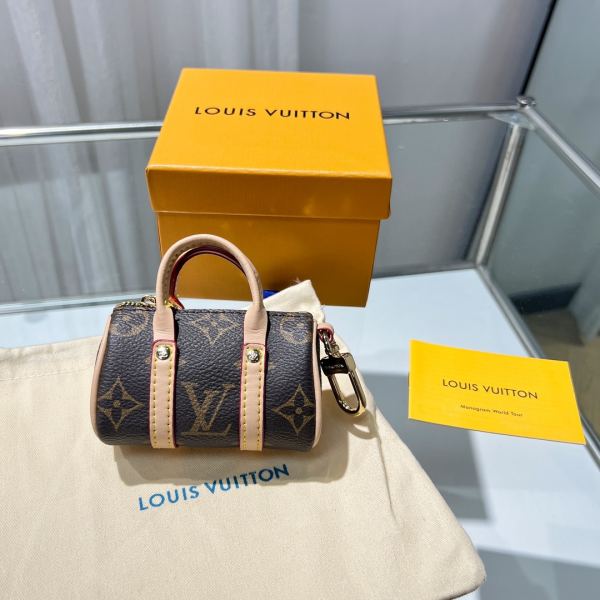 replica,repliche,fake,1:1,earrings,bracelet,ring,jewelry Louis Vuitton Mini ciondolo borsa a cuscino/MP2712