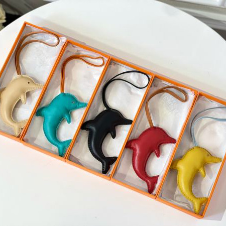 replica,repliche,fake,1:1,earrings,bracelet,ring,jewelry Hermes ciondolo borsa a forma di delfino