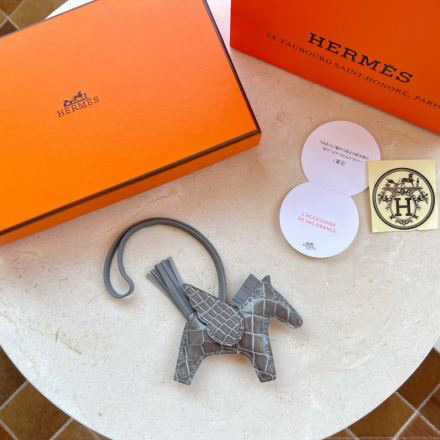 replica,repliche,fake,1:1,earrings,bracelet,ring,jewelry Hermes ciondolo borsa tutto coccodrillo