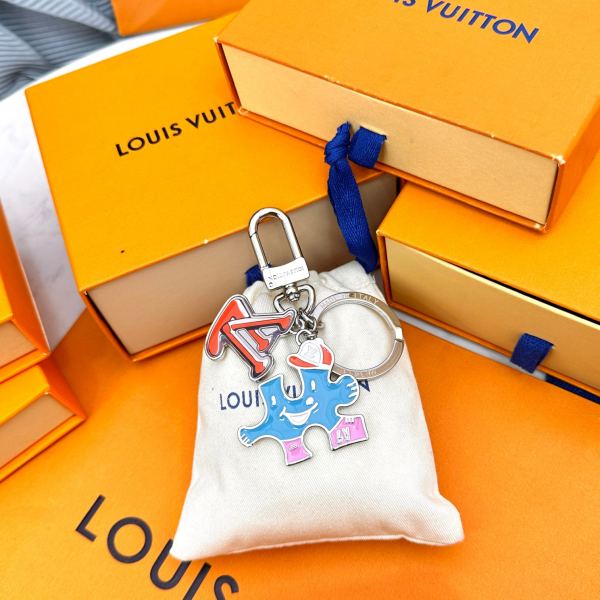 replica,repliche,fake,1:1,earrings,bracelet,ring,jewelry Louis Vuitton Primavera 23 Nuovo portachiavi ornamento