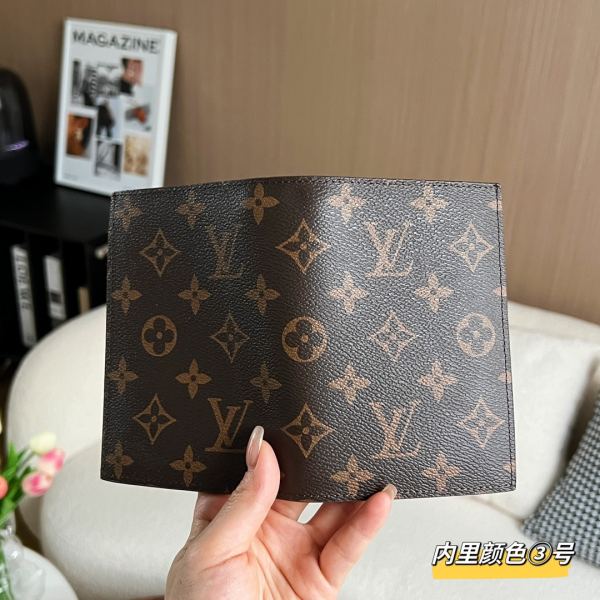 replica,repliche,fake,1:1,earrings,bracelet,ring,jewelry Porta passaporto Louis Vuitton/Dimensioni: 10*14*2,5 cm
