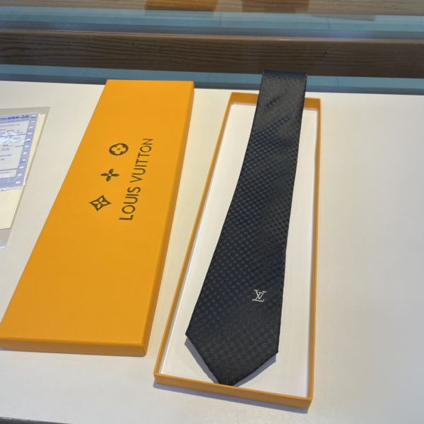 replica,repliche,fake,1:1,earrings,bracelet,ring,jewelry Cravatta classica Louis Vuitton