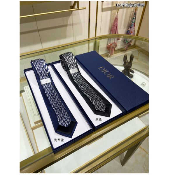 replica,repliche,fake,1:1,earrings,bracelet,ring,jewelry Cravatta a righe con lettera Dior