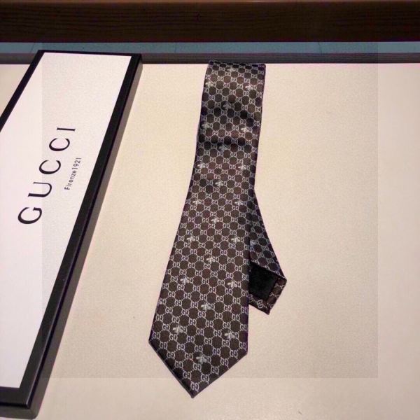 replica,repliche,fake,1:1,earrings,bracelet,ring,jewelry Cravatta in seta Gucci
