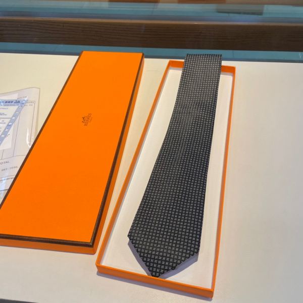 replica,repliche,fake,1:1,earrings,bracelet,ring,jewelry Hermes nuova cravatta da uomo
