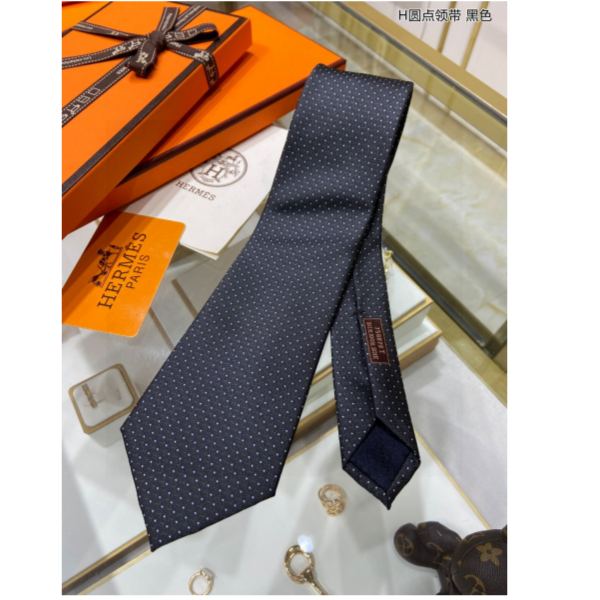 replica,repliche,fake,1:1,earrings,bracelet,ring,jewelry Hermes nuova cravatta da uomo
