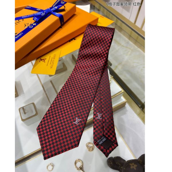 replica,repliche,fake,1:1,earrings,bracelet,ring,jewelry Louis Vuitton nuova cravatta da uomo