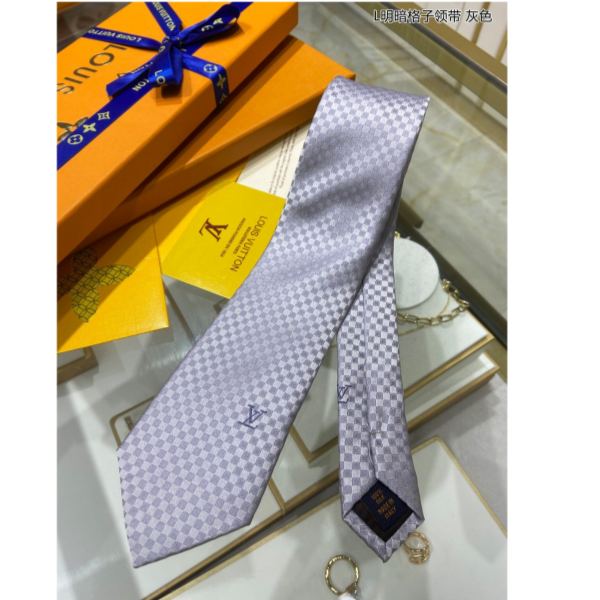 replica,repliche,fake,1:1,earrings,bracelet,ring,jewelry Louis Vuitton nuova cravatta da uomo