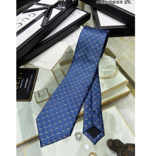 replica,repliche,fake,1:1,earrings,bracelet,ring,jewelry Gucci nuova cravatta da uomo