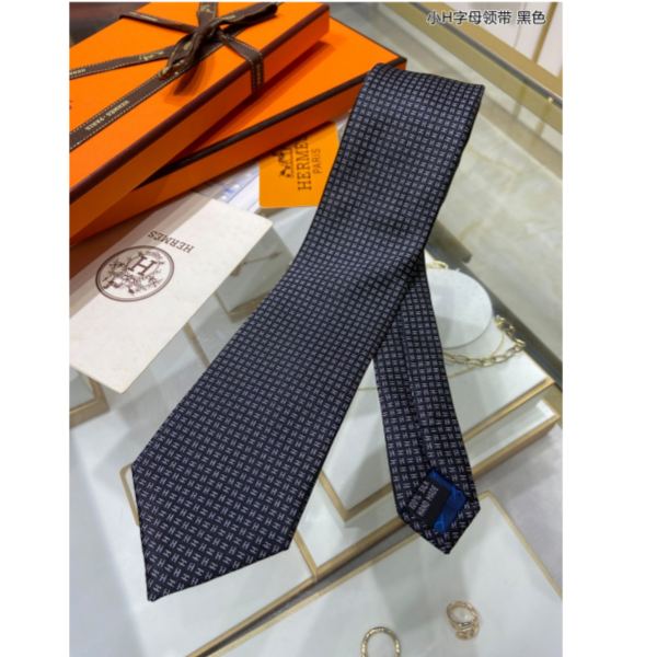 replica,repliche,fake,1:1,earrings,bracelet,ring,jewelry Hermes nuova cravatta da uomo