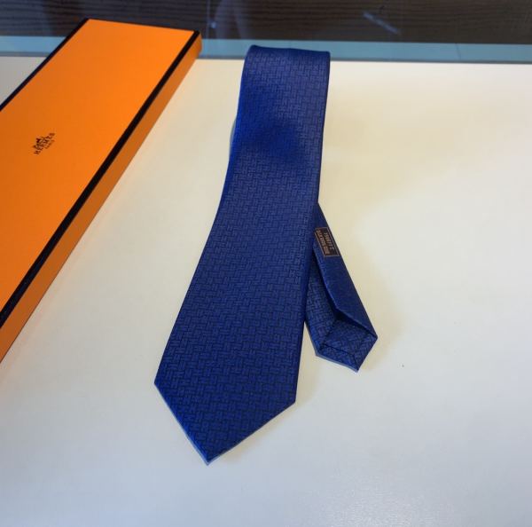 replica,repliche,fake,1:1,earrings,bracelet,ring,jewelry Hermes nuova cravatta da uomo