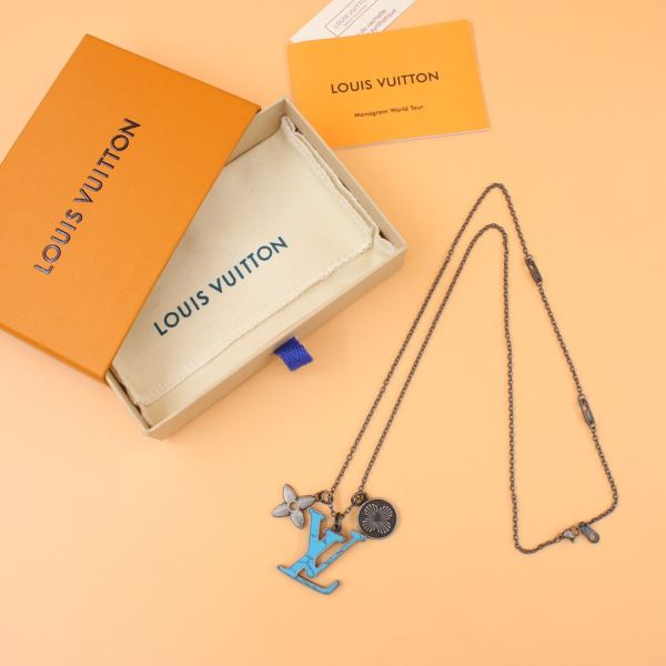 replica,repliche,fake,1:1,earrings,bracelet,ring,jewelry Collana turchese Louis Vuitton