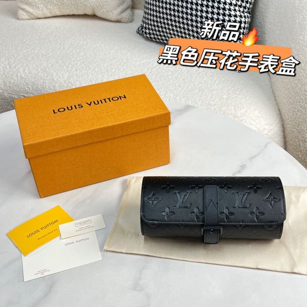 replica,repliche,fake,1:1,earrings,bracelet,ring,jewelry Louis Vuitton Classic Confezione da 3 orologi