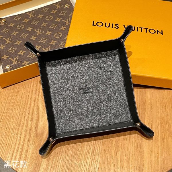 replica,repliche,fake,1:1,earrings,bracelet,ring,jewelry Louis Vuitton nuovo vassoio portaoggetti piccolo/20*20*4cm