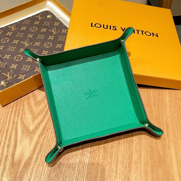 replica,repliche,fake,1:1,earrings,bracelet,ring,jewelry Louis Vuitton nuovo vassoio portaoggetti piccolo/20*20*4cm