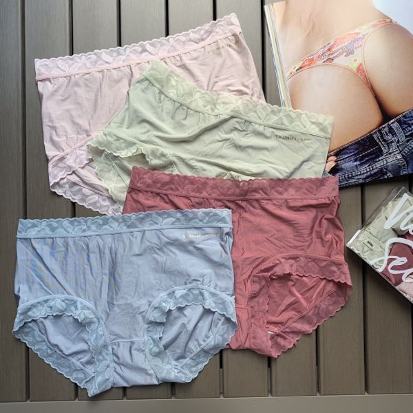replica,repliche,fake,1:1,earrings,bracelet,ring,jewelry 【4 pezzi】 I nuovi slip a vita alta da donna in seta di ghiaccio senza cuciture di Victoria’s Secret