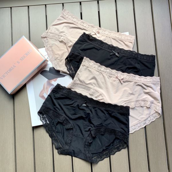 【4 pezzi】 Mutandine di seta di ghiaccio di Victoria's Secret con pizzo