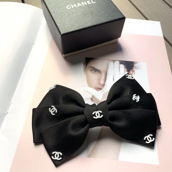 replica,repliche,fake,1:1,earrings,bracelet,ring,jewelry 【1 pz】 Chanel fashion temperament semplice fermaglio per capelli con clip a molla con fiocco multi-etichetta