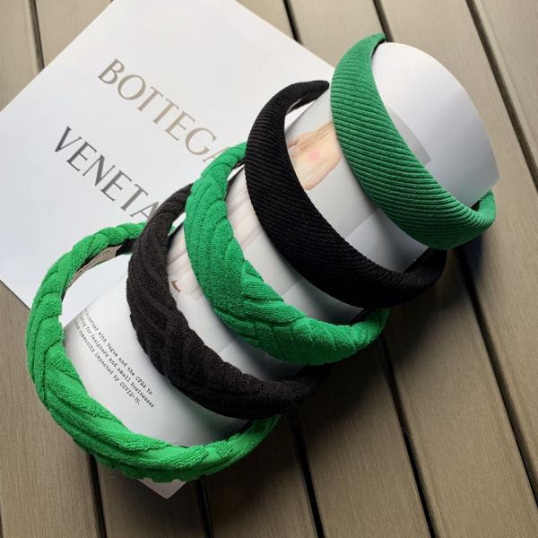replica,repliche,fake,1:1,earrings,bracelet,ring,jewelry 【1 pz】 La nuova fascia alla moda di Bottega Veneta