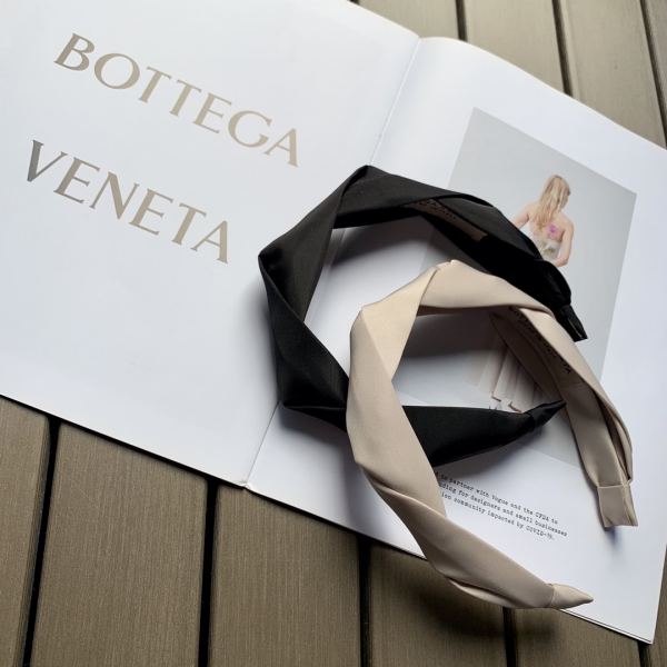 replica,repliche,fake,1:1,earrings,bracelet,ring,jewelry 【1 pz】 La nuova fascia alla moda di Bottega Veneta