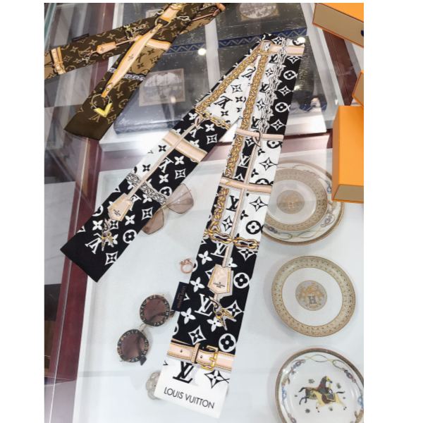 replica,repliche,fake,1:1,earrings,bracelet,ring,jewelry Louis Vuitton fascia a doppio strato di Louis Vuitton