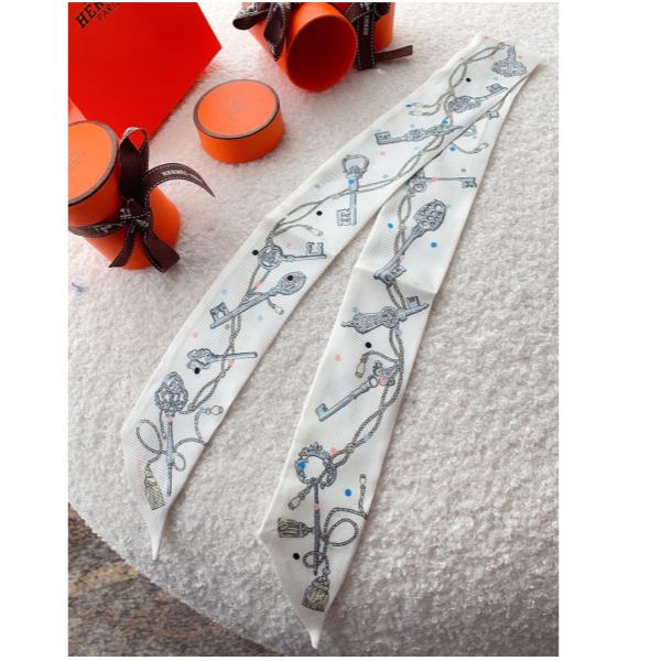 replica,repliche,fake,1:1,earrings,bracelet,ring,jewelry Foulard Hermes in seta, 100% seta di gelso