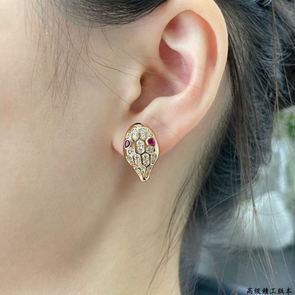 replica,repliche,fake,1:1,earrings,bracelet,ring,jewelry Orecchini serpente con diamanti Bvlgari