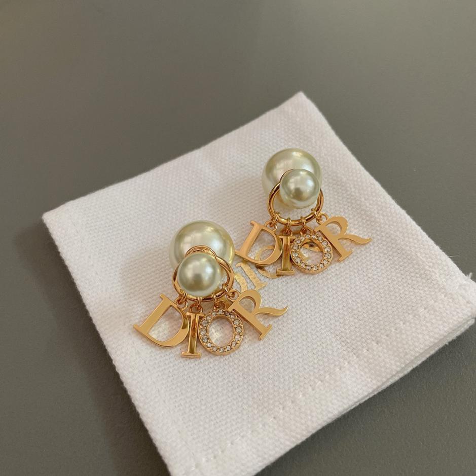 replica,repliche,fake,1:1,earrings,bracelet,ring,jewelry Orecchini accessori lettera D replica,repliche,fake,1:1,earrings,bracelet,ring,jewelry Orecchini accessori lettera D