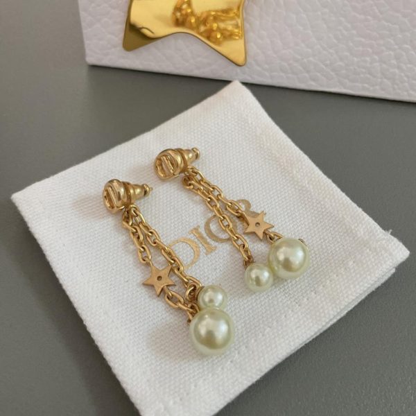 Orecchini a catena con nappe D