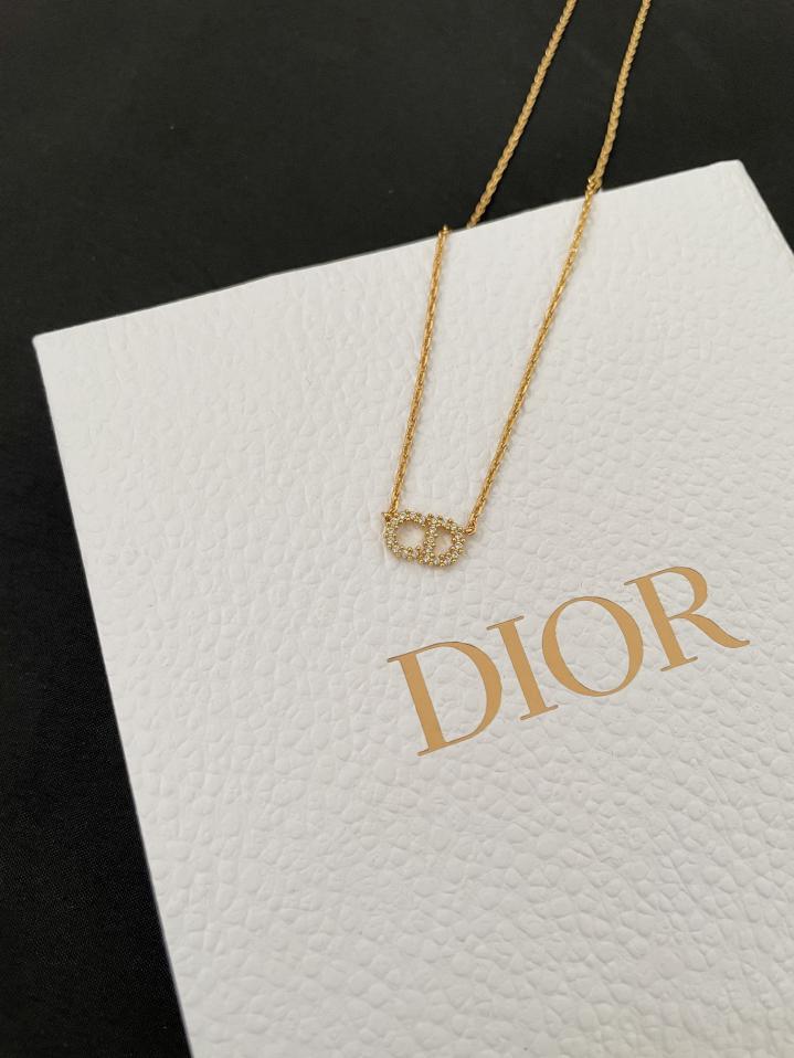 replica,repliche,fake,1:1,earrings,bracelet,ring,jewelry Collana piccola Dior replica,repliche,fake,1:1,earrings,bracelet,ring,jewelry Collana piccola Dior