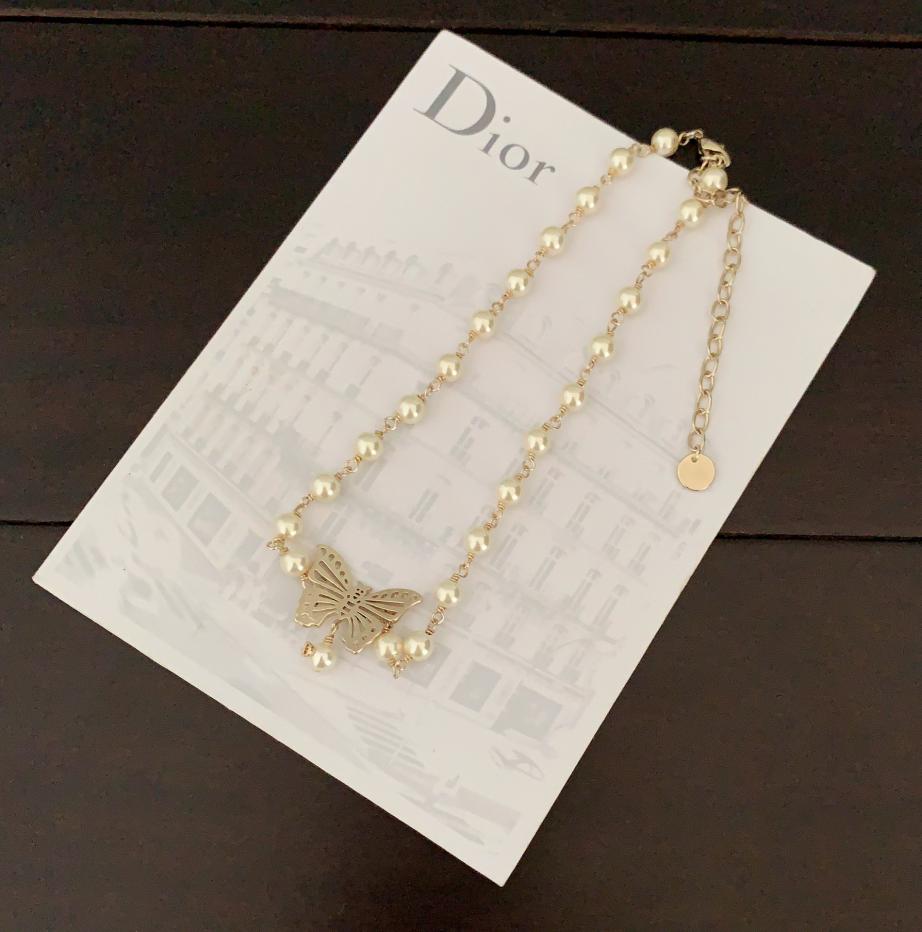 replica,repliche,fake,1:1,earrings,bracelet,ring,jewelry Collana di perle a farfalla cava Dior replica,repliche,fake,1:1,earrings,bracelet,ring,jewelry Collana di perle a farfalla cava Dior