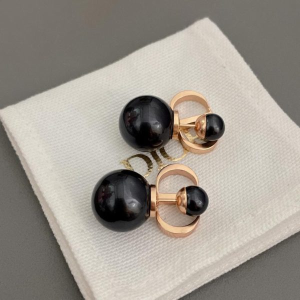 Orecchini Dior con perle nere