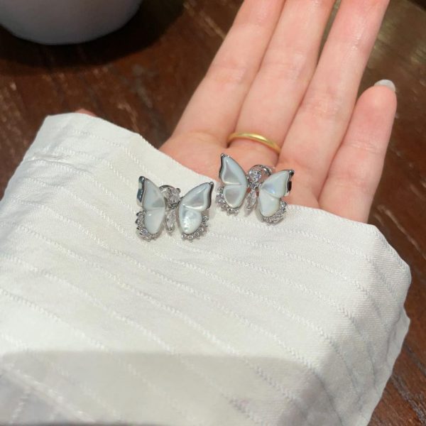 Orecchini Dior di seconda mano