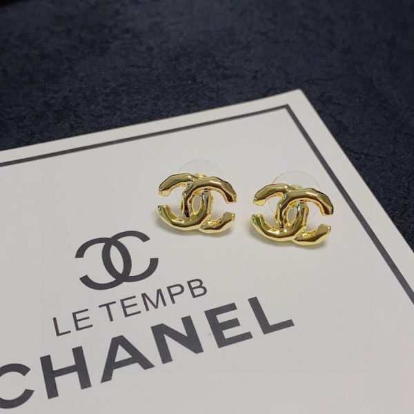 Orecchini piccoli Chanel doppia C