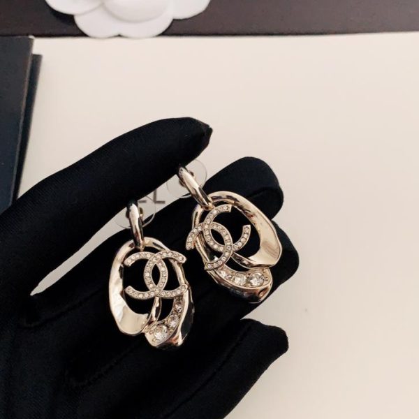 Orecchini ovali irregolari Chanel
