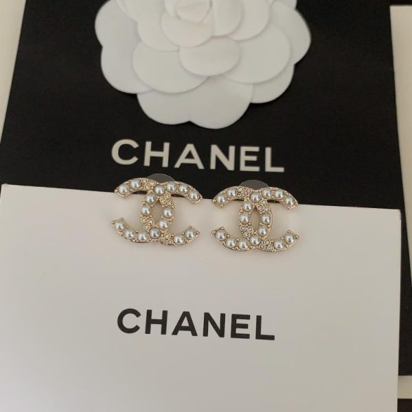 Orecchini Chanel con perle cc