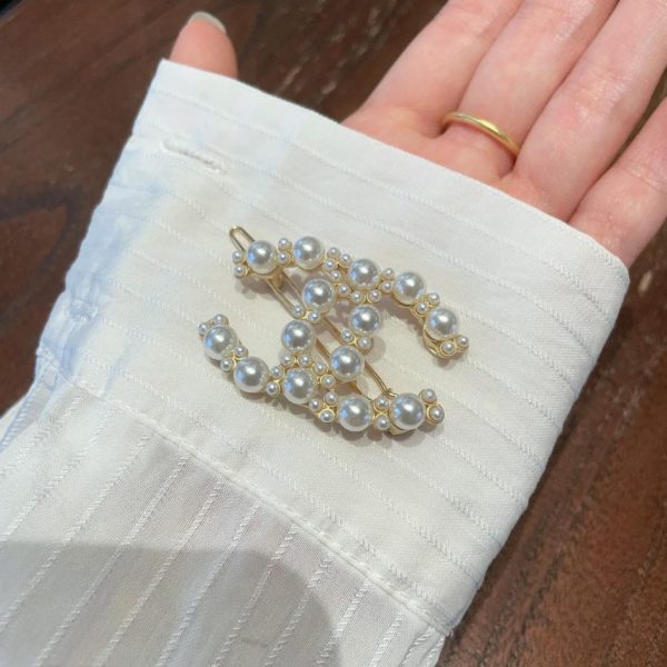 replica,repliche,fake,1:1,earrings,bracelet,ring,jewelry Fermaglio per capelli Chanel
