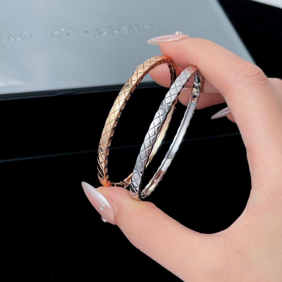 replica,repliche,fake,1:1,earrings,bracelet,ring,jewelry Chanel coco crush versione raffinata raffinato braccialetto a rombi replica,repliche,fake,1:1,earrings,bracelet,ring,jewelry Chanel coco crush versione raffinata raffinato braccialetto a rombi