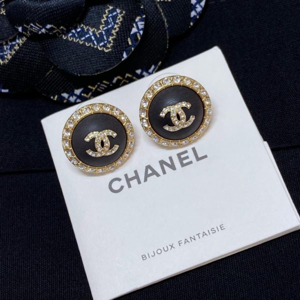 Orecchini doppia c rotondi in legno Chanel 23a