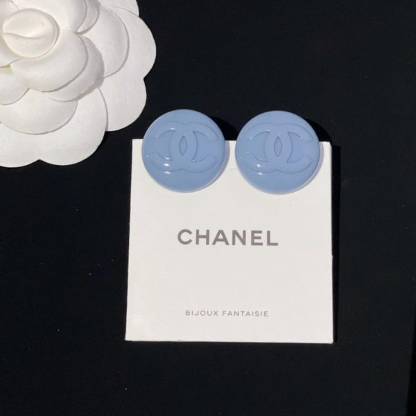 Orecchini Chanel con torta blu profumata
